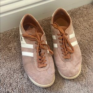 Gola Blush and White Casual Sneakers